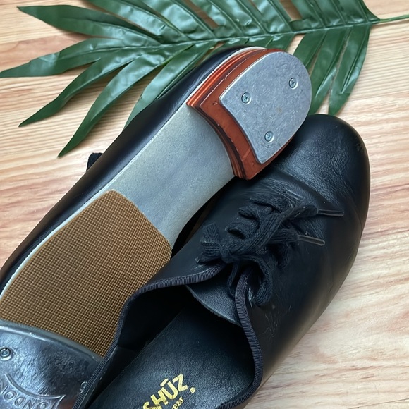 Tap Shoes - Picture 5 of 7